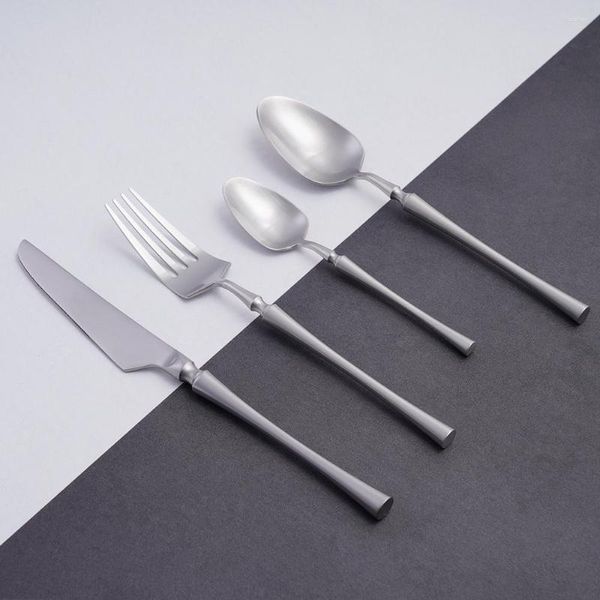 Juegos de vajilla Juego de cubiertos de plata para el hogar Cocina Tenedor creativo de acero inoxidable Cuchillo Cuchara Cubiertos Utensilios de alta calidad