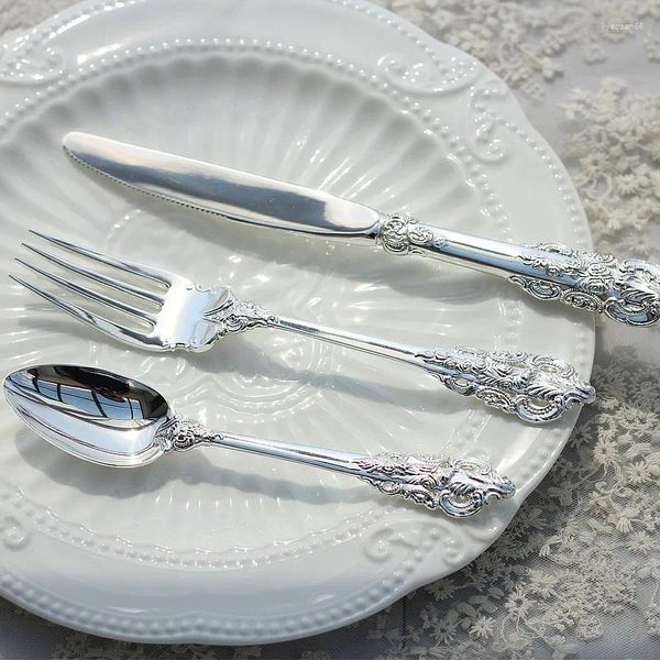 Conjuntos de vajilla Chapado en plata Cubiertos de lujo Cuchillo para carne Tenedor Cena Cuchara Sopa Postre Cucharas Boda occidental Cubiertos Cocina