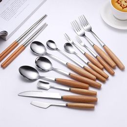 Ensembles de vaisselle manche en bois fourchette en acier inoxydable couteau de Table japonais cuillère à soupe baguettes de fruits maison outils de cuisine portables