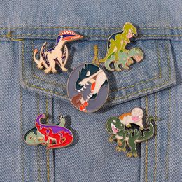 Dino Fight Enthel épingles en émail personnalisé T-Rex Dinosaures broches Badges de revers Créatif bijoux animaux Gift pour les amis pour enfants