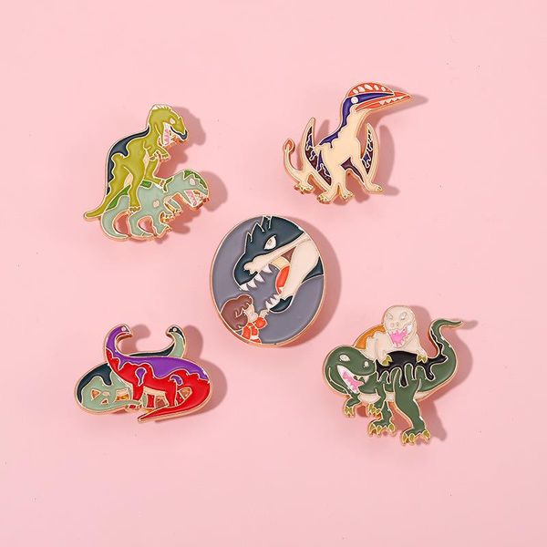 Dinosaur play Brooch mignon films anime jeux épingles en émail dur collectionne la broche de dessin.