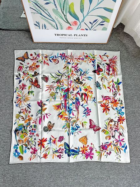 Dio* fleurs oiseaux et papillons de haute qualité en écharpe femmes foulard roulé à la main foulard de luxe 90 cm foulard en soie blanche 240314