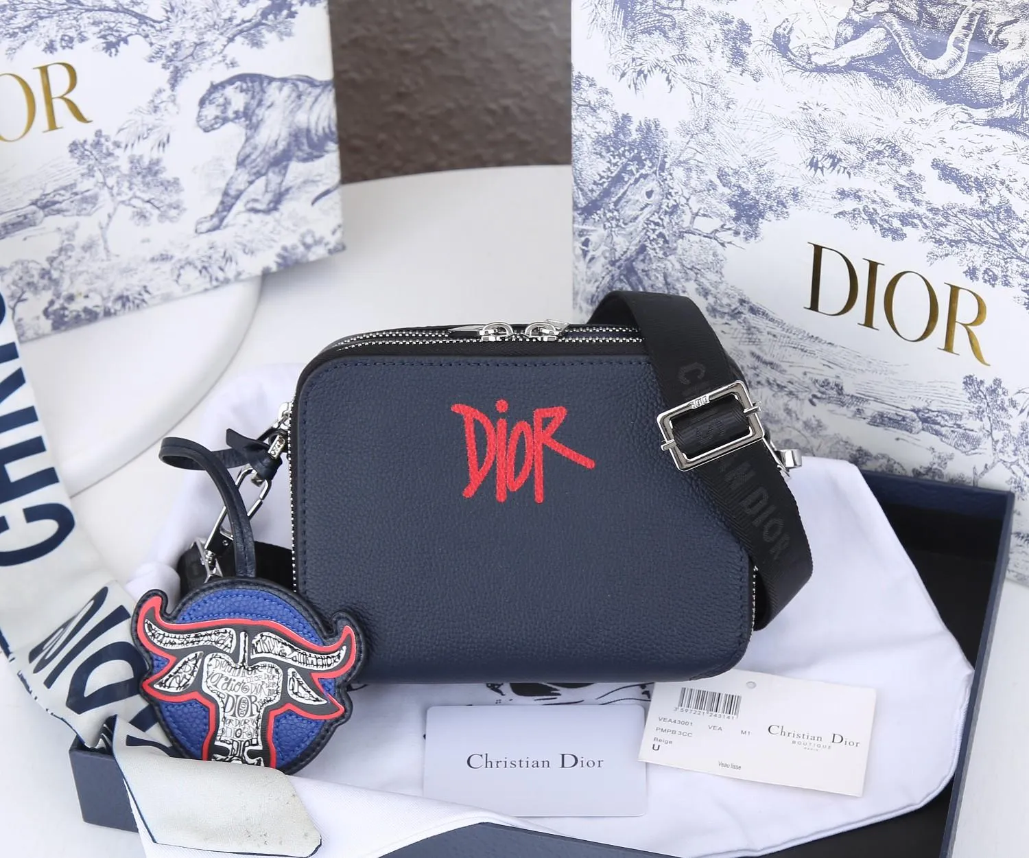 SAC BANDOULIÈRE SAFARI DIOR Plein Mode #75 SAC BANDOULIÈRE SAFARI DIOR Plein Mode