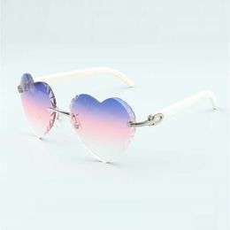 Ventes directes de haute qualité nouvelles lunettes de soleil à verres coupants en forme de coeur 8300687 branches en corne de buffle blanc naturel taille 58-18-140 mm