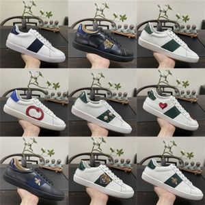 Célèbre Designer Hommes Femmes Casual Chaussures Des Chaussures Platfrom Sneakers Espadrilles Chaussure Avec Boîte ACE Broderie Abeille Tigre Serpents En Cuir Véritable Baskets