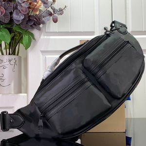 Discovery Bags Men Taille Satchels mode spiegelkwaliteit canvas schoudertassen crossbody M22576 zonder doos B456 B439 B459
