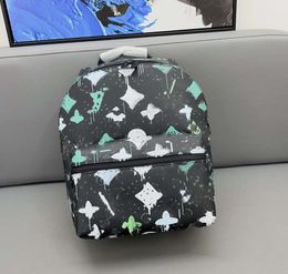 DISCOVERY MM RUGZAK KAMER MET EEN UITZICHT Serie Heren Luxurys Cloud Graffiti Rugzakken Eclipse 23SS Cruise Spring Shows Heren Designer Tas M21429 M21395