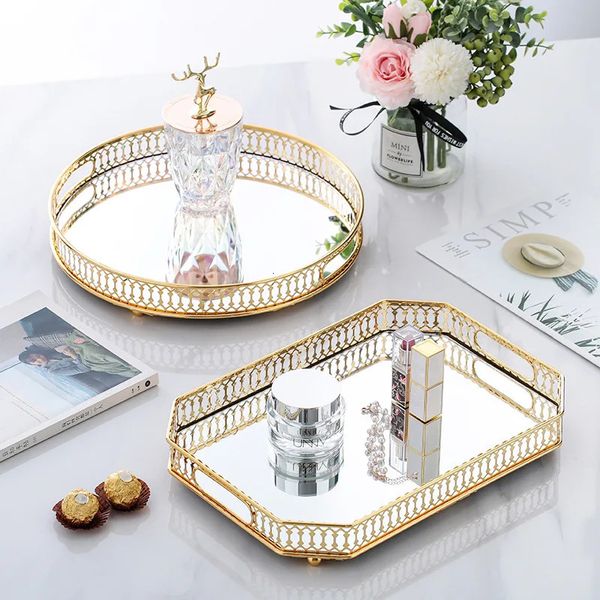 Plats Assiettes En Métal Plateau Décoratif Maquillage Organisateur Boîte Bijoux Affichage Maison Miroir Fruits Snack Plat De Bonbons Thé Table De Stockage 231216