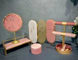 Présentoir de rangement de collier, écran de prune rose, présentoir de boucles d'oreilles en métal, bague, broche, 2 couleurs assorties
