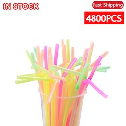 Gobelets jetables Pailles 100 4800PCS Paille à Boire En Plastique Incurvé Boisson Lait Thé Bar Partie De Mariage Cuisine Accessoires En Gros 230725