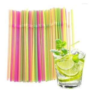 Wegwerpbekers rietjes 100 pc's drinken kleurrijke plastic buig lange flexibele cocktail voor feest bruidsdecoratie accessoires