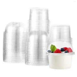 Paignes jetables Paignes 50pcs Plastique avec couvercles Dessert Fruit Salade transparente Parfait Cream Transparent pour bar (250 ml)