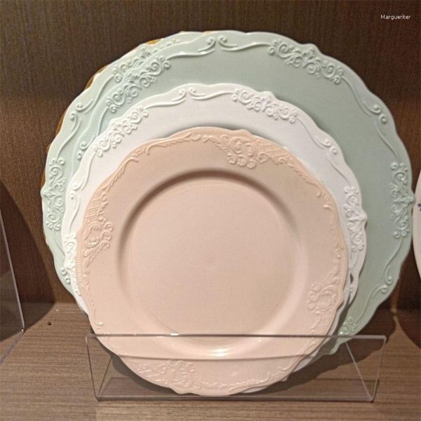 Vaisselle jetable 7.5/10.25 pouces disque en plastique dur Imitation porcelaine dentelle assiette à manger assiettes à Steak colorées Style européen