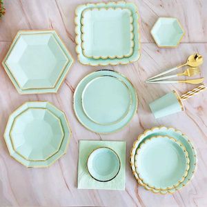 Wegwerp servies Mint Green Goud wegwerp Draaggerei feestje servetten kartonnen strawbekers kinderen verjaardagsbenodigdheden bruiloftdecoraties Q240507