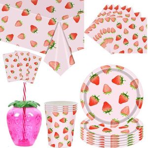 Dîner jetable Strawberry Party Decoration Girls Birthday Table Pink Cardboard Cup Topin Outdoor Picnic Q240507