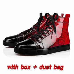 Zapatos de disposición Zapatos casuales Zapatos de diseñador con caja Zapatos para hombre Mocasines de fondo rojo Zapatos de charol con punta roja negra Vestido sin cordones Pisos de boda Zapatos triples