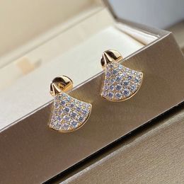 Pendientes colgantes de diseñador de la serie Diva UFO para mujer, reproducciones oficiales, chapado en oro de 18 quilates, diseñador de marca de diamantes de lujo, regalo exquisito con caja 033