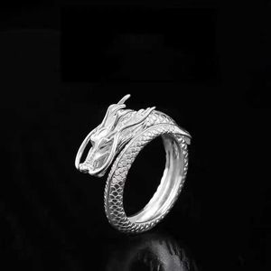 Anneau de dragon divin pour les hommes Luxury Luxury Small et populaire Ring Zodiac High Sense pour les hommes ouverture réglable