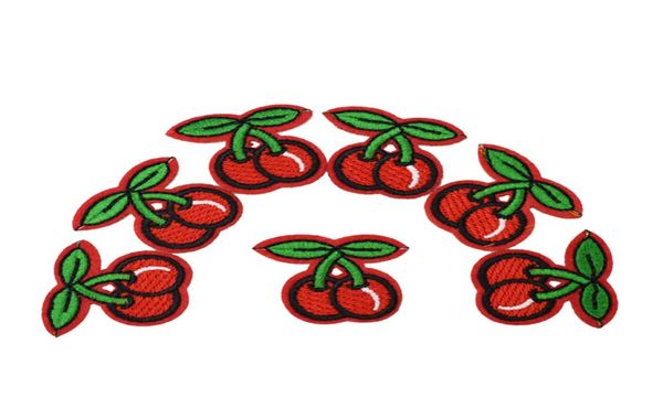 Patches de cerise bricolage pour les vêtements de fer brodés Applique Patch Iron sur patchs Couture Accessoires Badge Stickers sur vêtements DZ016762516