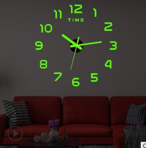 DIY Digitale Decoratie Draaiende Lichtgevende Klok Muurstickers Nachtzicht Grow Horloges Creatieve Schattig Reversing