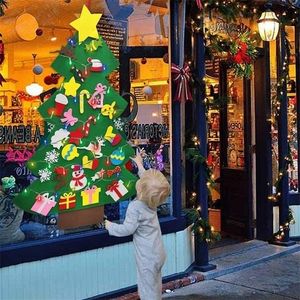 DIY Feutre Arbre de Noël Décor Père Noël Jouets pour enfants pour la maison Noël Ornements suspendus Année Cadeaux Y201020