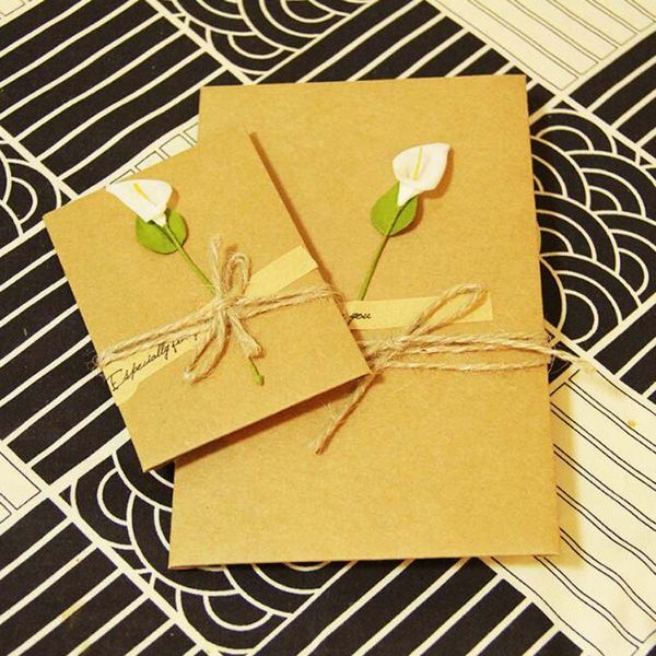 Bricolage Kraft fleurs séchées à la main cartes-cadeaux carte de voeux de Noël merci notes cartes d'invitation de fête d'anniversaire avec enveloppes de voeux