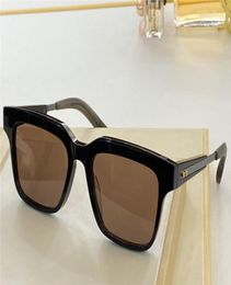 DLX702 Nuevas gafas de sol avanzadas para hombre, gafas de sol unisex de titanio retro de metal, marco de placa de estilo de moda, tapa de espejo UV 400 con avance 4338868