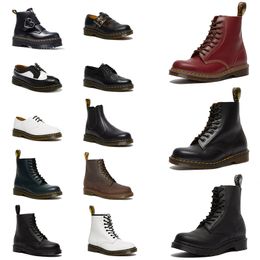 Doc Martens Designer Bottes courtes Dr Martins Hommes Femmes Marten Cuir Vert Marron Hiver Neige Bottines australiennes classiques 8 yeux Chaussures noir blanc Plate-forme de démarrage