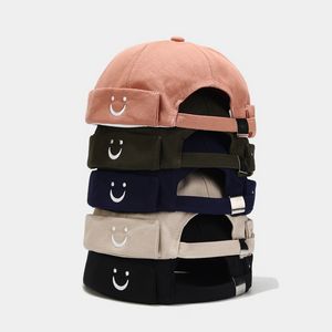 Docker – bonnet sans bords pour hommes et femmes, casquette tête de mort, Style rétro, manchette roulée, chapeau de port, sourire brodé, HCS259