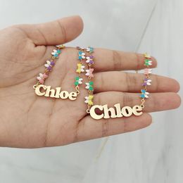 DODOAI Collar y pulsera con nombre personalizado Conjunto de joyas con letras de acero inoxidable Collar de mariposa colorido para regalo de niños 240119