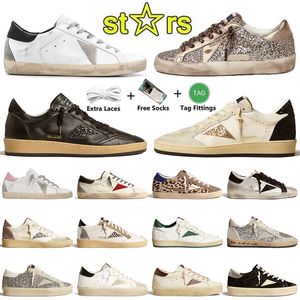 2024 Nieuwe Designer Sneakers Gold Superstar Sabot Mid Star High Top Slide Doold Dirty Sports Shoe Men Women Women Famous Italy Brand Casual Goldenstar Flat Dhgate Trainers