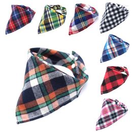 Hondenkleding 10 stuks huisdier bandana Schotse klassieke geruite puppy driehoekige handdoek sjaal verstelbare kraag benodigdheden