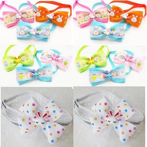 Dog Apparel 100pc / partij Pasen Bow Bights Pet Stropdassen Bowties Collars vakantie accessoires