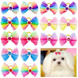 Vêtements pour chiens 100ps arcs en dentelle coiffure en diamant mignon petits accessoires pour chiens toiletant les fournitures pour animaux de compagnie