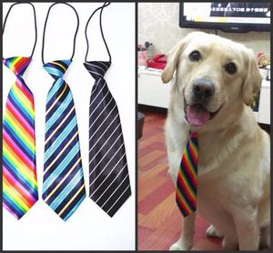 Vêtements pour chiens 10pc / lot 2023 Grande vente Grands chiens Cravates Cravates pour fournitures de toilettage pour animaux de compagnie