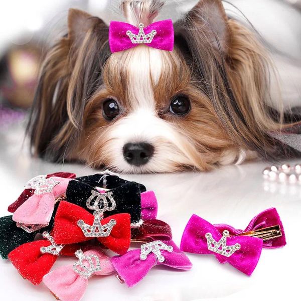 Vêtements de chien 10pcs Couronne Bow Hairpin Chiot Saint-Valentin Pinces à cheveux pour Princess Boutique Pet Cat Accessoires de toilettage