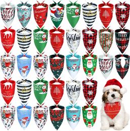 Ropa para perros 20 paquete de bandas de navidad muñeco de nieve copo a cuadros mascotas bufanda triángulo baberos petales para mascotas para perros pequeños medianos grandes gatos 230815