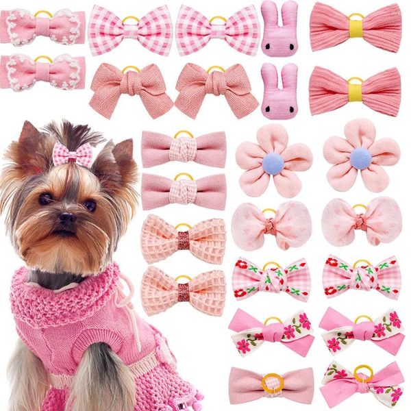 Vêtements de chien 20pcs arcs d'animaux de compagnie faits à la main cheveux de style rose pour chiens bandes de caoutchouc accessoires de boutique de chapeaux de chat