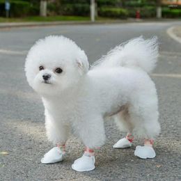 Hondenkleding 20 stks/set witte schoenen waterdichte niet-geweven stof met verstelbare riemen laarzen voetomslag voor buiten wandelen