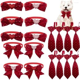 Ropa para perros 30/50 unids Linda pajarita Estilo de amor Suministros para mascotas Día de San Valentín Pequeño gato Corbatas Arcos rojos