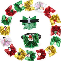 Hondenkleding 40 stuks Kerstaccessoires Afneembare halsbanden Glanzende vlinderdas voor huisdieren Kleine strikken Kraagbenodigdheden