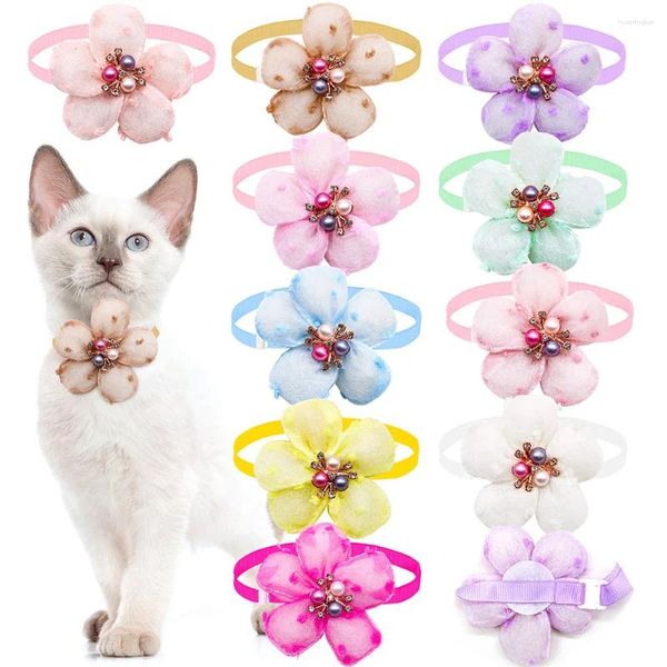 Ropa para perros 40pcs accesorios de preparación para mascotas forma de flor forma de floración de la flor ajustable productos al por mayor de gatos hechos a mano