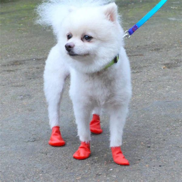 Vêtements de chien 4pcs caoutchouc pour animaux de compagnie couvre-chaussures imperméables chaussettes pied antidérapant extérieur chiots chaussures de pluie protecteurs