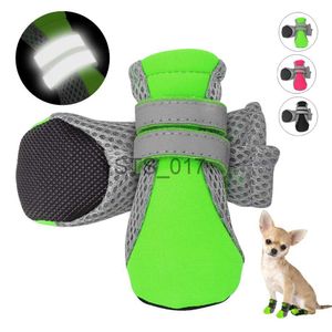 Vêtements de chien 4pcs chaussures de chien réfléchissantes bottes imperméables antidérapantes respirantes vêtements de pluie protecteur de patte chaussette extérieure pour petits chiens moyens x0904