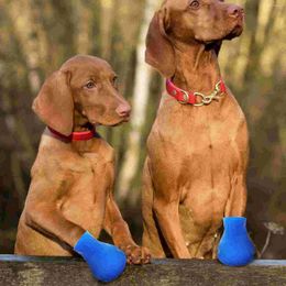 Vêtements pour chiens 4pcs chaussures de pluie imperméables en plein air couvercle de chaussures durables pour chiot chat (taille bleue)