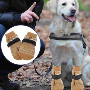 Vêtements de chien 4pcs chaussettes chaudes d'hiver coton pattes d'animaux antidérapantes