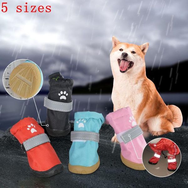 Ropa para perros 5 tamaños al aire libre Antideslizante Pet Rainshoes Lluvia Zapatos de nieve para gatos pequeños Botas impermeables 4pcs Set238C