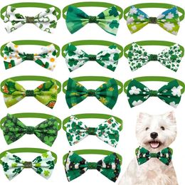 Appareils pour chiens 50/100 PCS St Patrick's Day Bow Ties Collier Réglable Pet Pet Areaming Accessoires Green Clover Bowtie Necktie Supplies