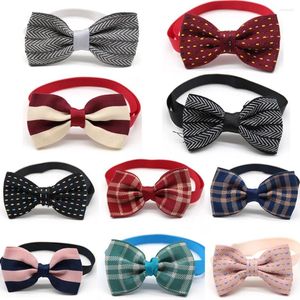 Appareils pour chiens 50 / 100pcs Pet Cat Bowties Collier pour arcs Coupies de chiot Navette à nœuds