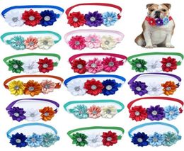 Ropa para perros 50100ps Suministros de moda Collar de flores Pajarita Exquisita Pet Bowties Accesorios para Bowtie2666845